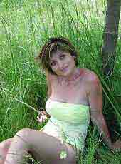 a single girl looking for men in Mount Clemens, Michigan